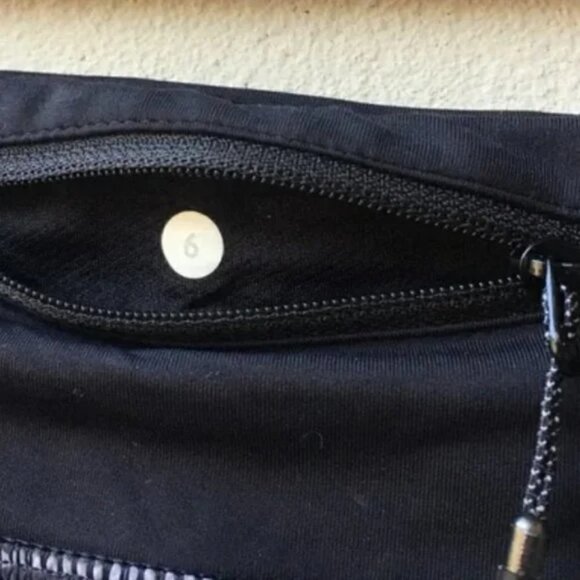 RARE Lululemon Speed Short Marbled Mix Speed Short White Black - Picture 8 of 8